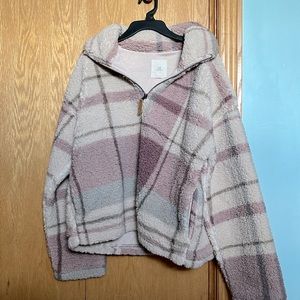 Quarter zip shacket